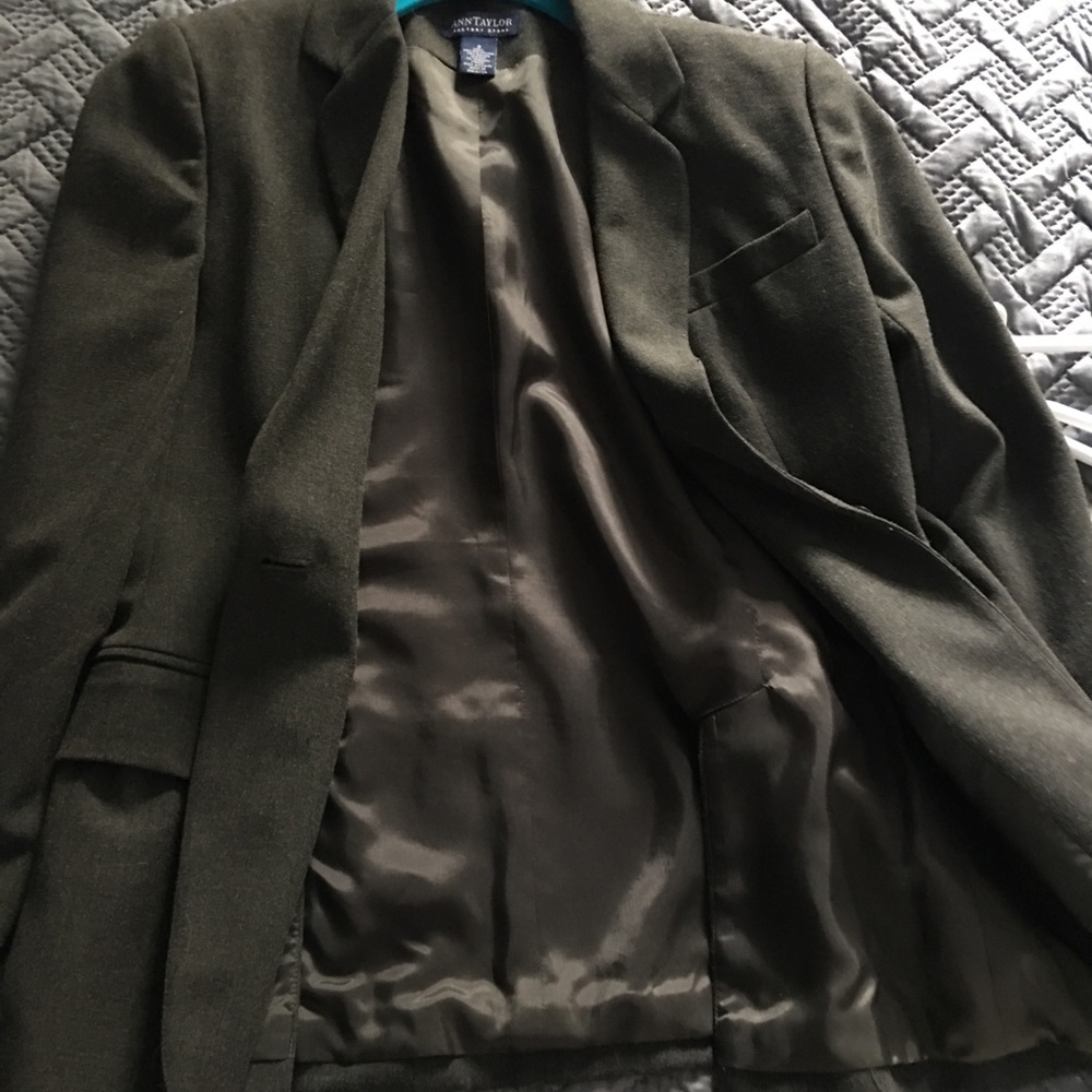 Jacket - Picture 4 of 4